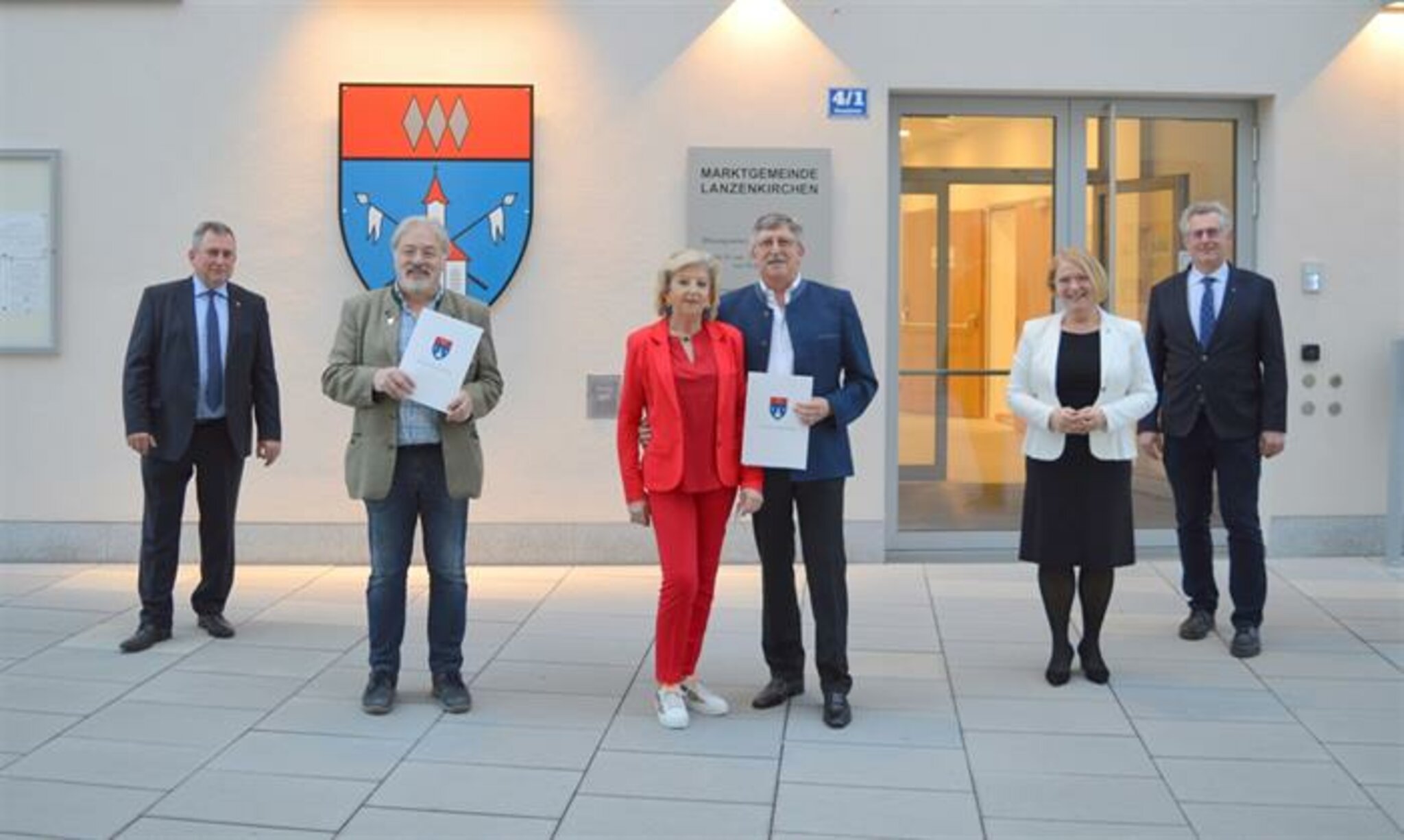 Ehrung Dr. Baumgartner und Dr. Dock Wiener Neustadt