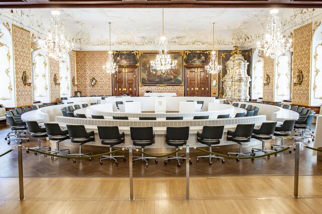 Im Landtag direkt, aber auch in sämtlichen Abteilungen kommen massenhaft IT-Geräte zum Einsatz. Diese werden über die Bundesbeschaffungsgesellschaft (BBG) bezogen. | Foto: Foto Jörgler