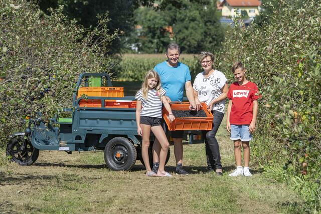 Auf rund 12 Hektar kultiviert die Familie das regional produzierte Superfood. | Foto: Aroniahof Kober