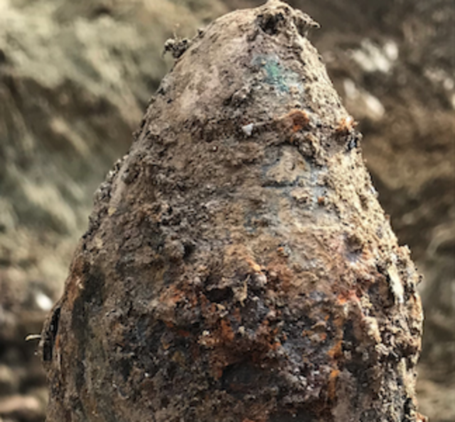 Das Objekt entpuppte sich als Sprenggranate aus dem 2. Weltkrieg. | Foto: LPD Wien