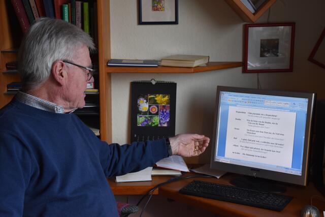Peter Stelzl arbeitet am nächsten Buchprojekt.