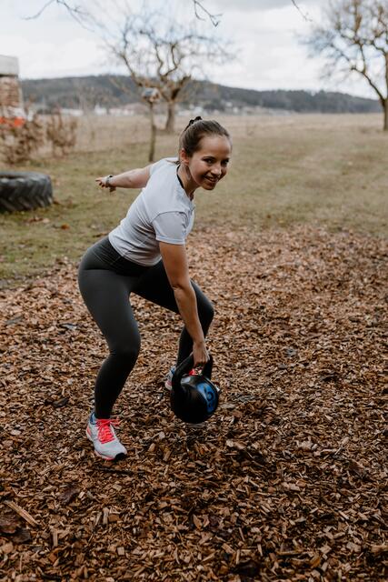 Die 24-jährige Lengauerin ist selbstständig als Ernährungs- und Fitnesstrainerin tätig.  | Foto: Cornelia Ibbetson