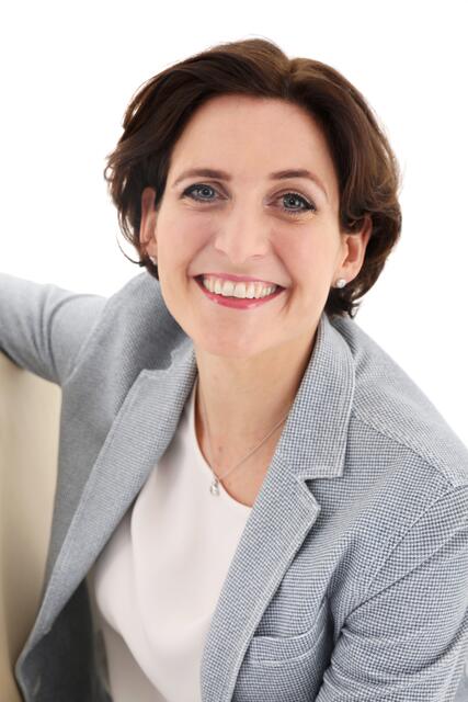 "UP’N’CHANGE" heißt das Strta-Up, mit dem Gründerin Gabriele Lang gerade die Szene revolutioniert. Das Start-Up bietet digitale Produkte zur Stress-Erleichterung.