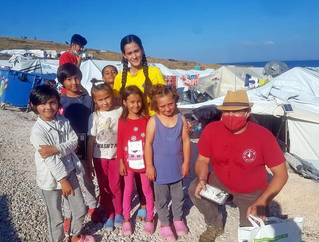 Hilfe für die Flüchtlinge in Griechenland von der Karawane der Menschlichkeit. | Foto: Pascal Violo