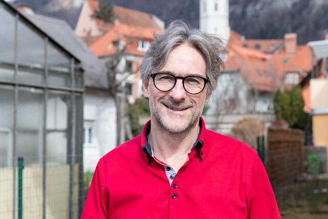 Glücklich werden mittels Onlinekurs - der Psychologe MMag. Werner Klaus begleitet bei der Reise zum Glück. | Foto: Tamara Mednitzer