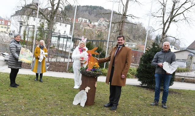 Margit L. Watzinger vom Verein Stadtmarketing, Maria Fuchs-Semmelweis, Renate Wachauer, Bürgermeister Werner Krammer, Martin Kirchweger. | Foto: Stadt WY