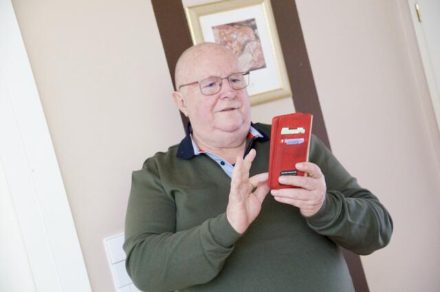 Walter Handl aus Matzleinsdorf nutzt die "espresso-App".