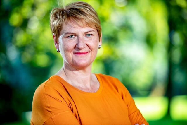 Helga Krismer: „In Krisenzeiten wie jetzt braucht es mehr Erläuterungen und Transparenz bei Budgetentscheidungen einer Landesregierung als sonst“,
