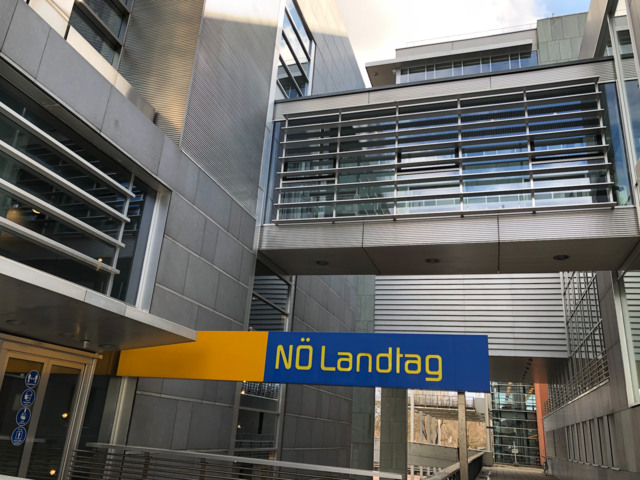 Beschluss im NÖ Landtag: ÖVP, SPÖ und FPÖ stimmen für Doppelbudget.