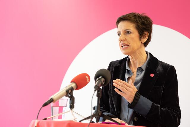Indra Collini, NEOS: „Gerade in Zeiten der Pandemie, wo so wenig vorhersehbar ist, ist die Budgetplanung besonders herausfordernd“,