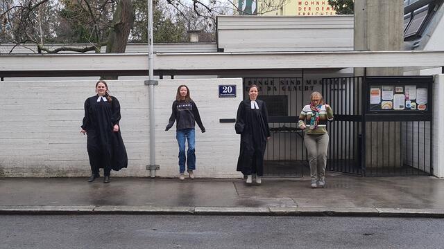 Jerusalema heißt auch: Tanzen vor der Kirche