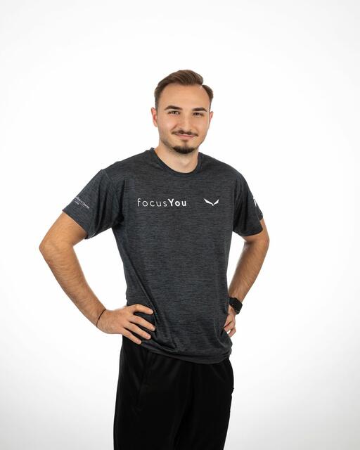 Julian Ulberth ist Physiotherapeut und auch beim Ostliga-Klub ASV Draßburg aktiv. Zudem ist der 25-Jährige noch auf Abruf Spieler beim SC Oberpullendorf. Der gebürtige Unterloisdorfer besucht derzeit einen Master-Lehrgang für Sportwissenschaften. | Foto: focusYou