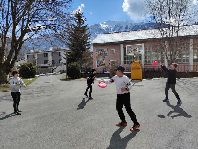 Der Sportunterricht am Gymnasium Landeck kommt trotz der aktuellen Sotuation nicht zu kurz. | Foto: Gym Landeck