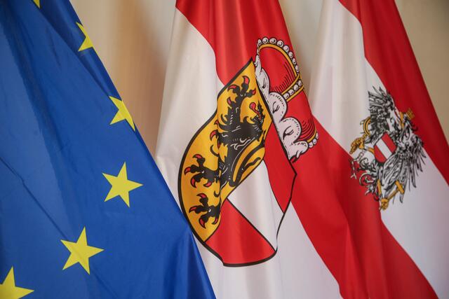 Der Wiederaufbaufonds oder "EU-Recovery Fonds ist ein Konjunkturpaket der EU, das im Zuge der Covid-19-Pandemie 2020 verabschiedet wurde. Der Fonds hat einen Umfang von 750 Milliarden Euro soll zwischen 2021 und 2023 an Regionen und Wirtschaftsbereiche, die besonders durch die Wirtschaftskrise seit 2020 geschädigt wurden ausgezahlt werden. | Foto: Franz Neumayr