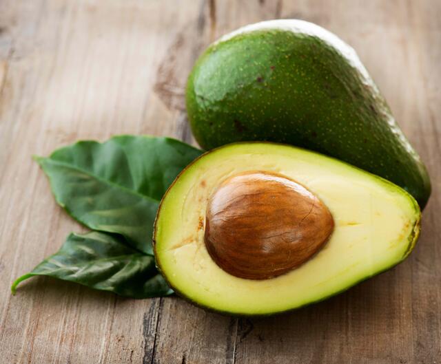 Superfrucht Avocado - ein Genuß mit eingebautem schlechten Gewissen | Foto: Subbotina Anna - Fotolia