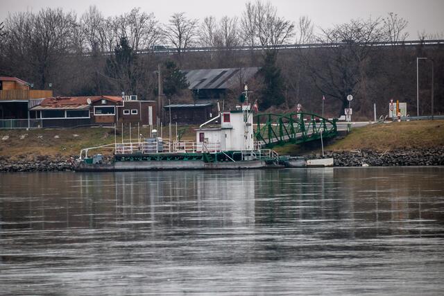 Rollfähre im Hafen in Korneuburg | Foto: Peter Havel