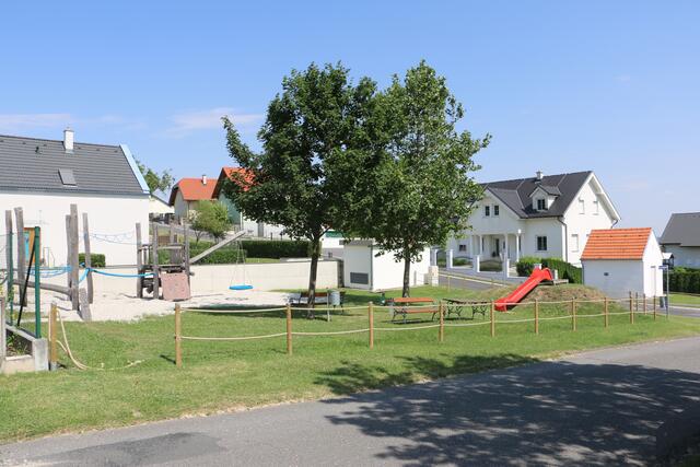Dieser Spielplatz in Neckenmarkt befindet sich in der unteren Berggasse.  | Foto: Marktgemeinde Neckenmarkt