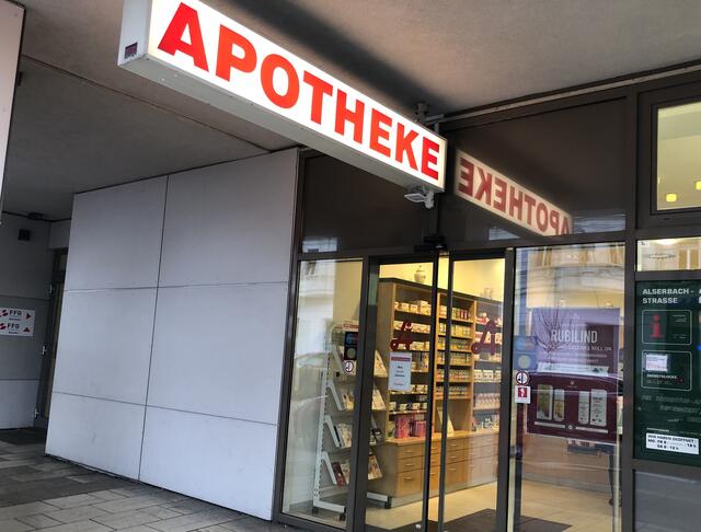Die nächste Apotheke in Bereitschaft ist bestimmt nicht weit.