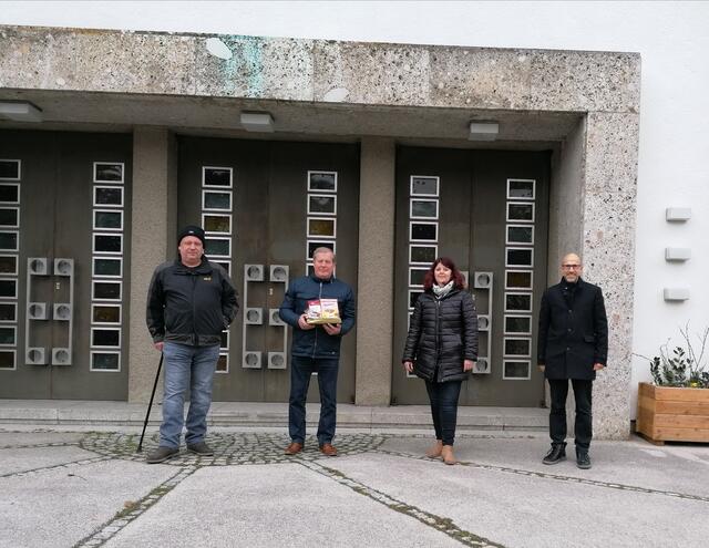 Günter Schmölz, Karl Widmann - begeisterter Chorsänger, Edeltraud Mühlbauer und Stefan Eisner. | Foto: Stefan Eisner