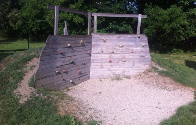 Spielplatz "Schlosswiese" in Asparn an der Zaya | Foto: Freispiel
