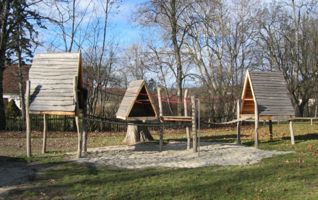 Spielplatz "Schlosswiese" in Asparn an der Zaya | Foto: Freispiel