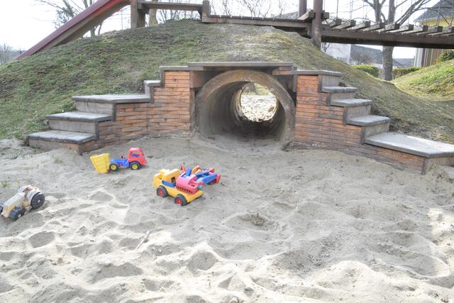 Spielplatz in Hanfthal neben dem Sportplatz