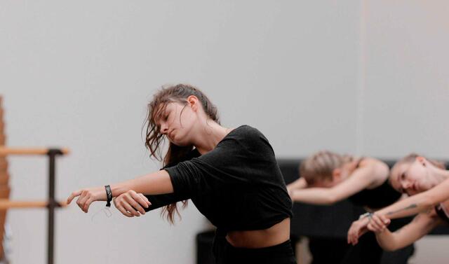 Online-Angebote der Ballettschule. | Foto: Tiroler Ballettschule