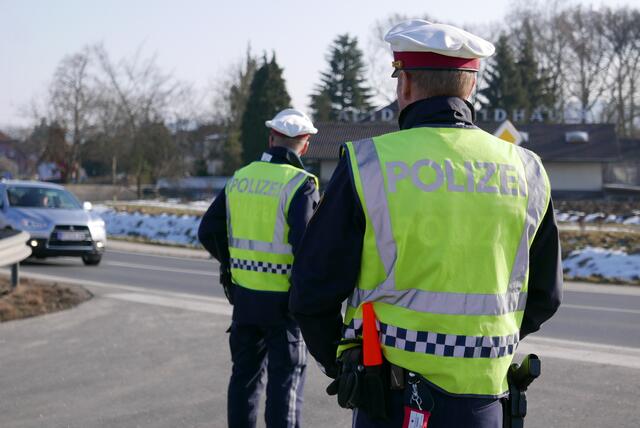 Bei der fahndungsmäßigen Überprüfung am Grenzübergang Suben fiel auf, dass der Mann per Haftbefehl gesucht wird. | Foto: BRS Schärding