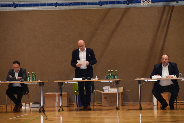 In Oberwart fand Donnerstagabend wieder eine Gemeinderatssitzung statt. | Foto: Michael Strini