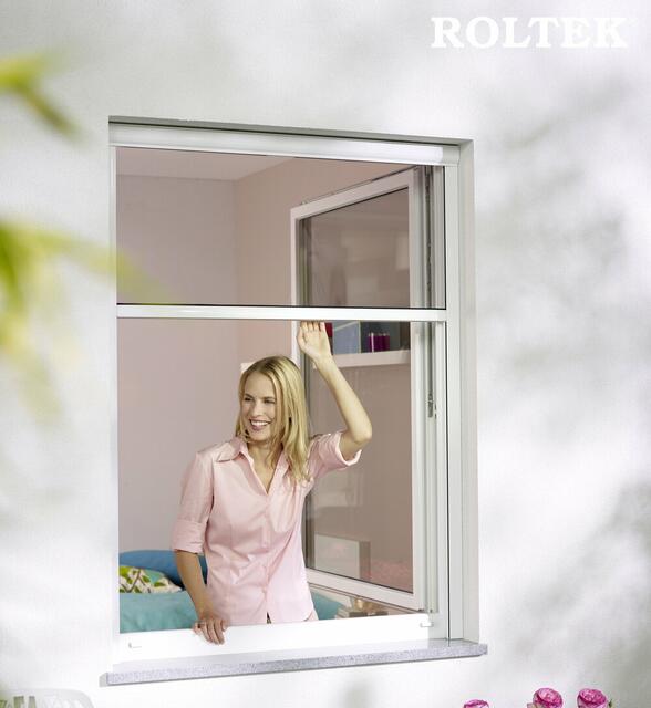 Viele unterschiedliche Produkte wie Rollos, Schieberahmen, Drehrahmen, Fixrrahmen oder Plisses können an deine Fenster und Türen angebracht werden. | Foto: ROLTEK