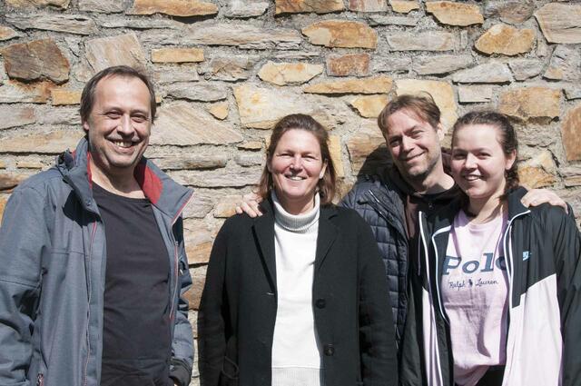 Tommy Hojsa, Claudia Maly-Schaber, Linus Schaber,  Tochter Anna (v.l.). | Foto: Wolfgang Unger