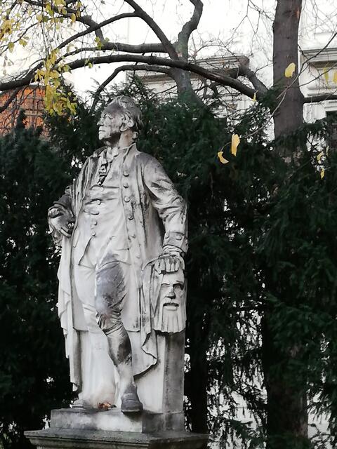 Die Gluck-Statue in der Argentinierstraße 6 auf der Wieden. | Foto: Rosemarie