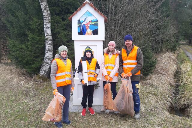 Iris, Felix, Marie und Alexander Scheidl aus Walterschlag