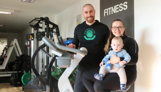 Zur Corona-Pause kam für Patrick und Isabella Neubauer auch eine Babypause. Das Studio ist im Lockdown aber online vertreten.