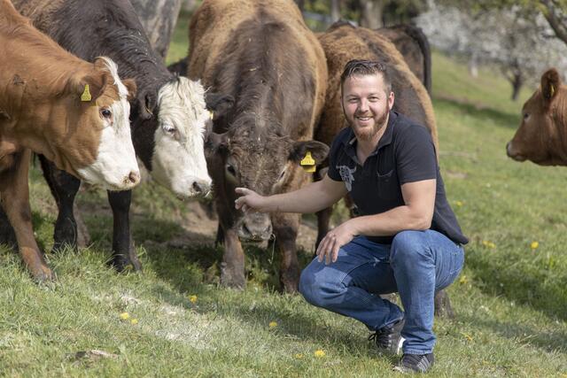 Robert Weißengruber aus St. Veit bietet Bio-Ochsenfleisch an. | Foto: Foto: Michael Enzenhofer