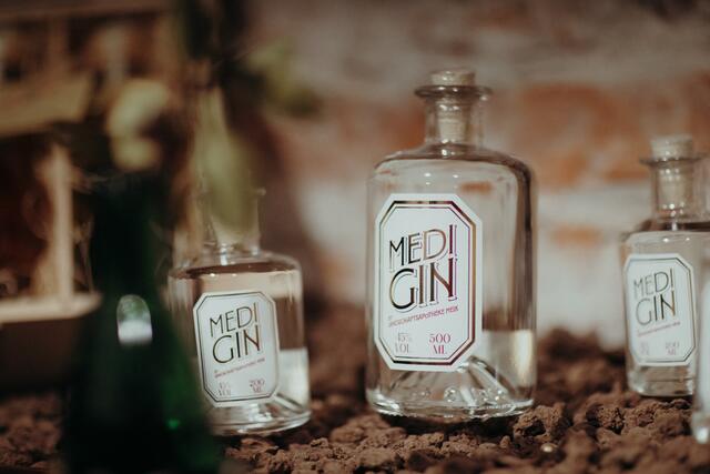 Der sogenannte "Medi-Gin" ist der zweite Bestseller im Sortiment von Fabian Sautner.