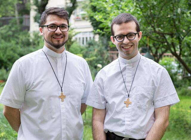 Nachfolger von Don Bosco - die beiden jungen Salesianer P. Johannes Haas und P. Peter Rinderer | Foto: Foto: Zarl