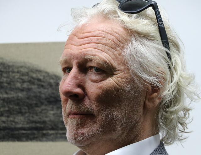 Peppi Spiss bei der Eröffnung der Vernissage des Symposions 2019 | Foto: Lisa Krabichler