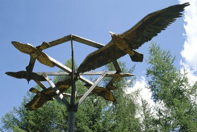 Vogelkarusell am Kinder-Naturerlebnispfad Kals.