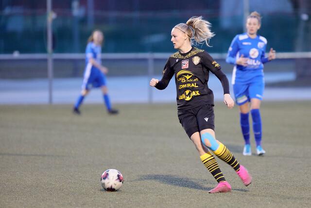 Die Paternionerin Jasmin Ortner zieht aus der Abwehr heraus im Spielaufbau bei den Carinthians LIWOdruck Hornets viele Fäden.