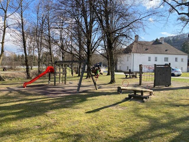 Spielplatz in Dörfl, Bründlweg | Foto: Marktgemeinde Steinberg-Dörfl