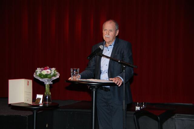 Walter Guggenberger: "Die Würdigungen für sein Engagement und seine Leistungen innerhalb der Sozialdemokratie gipfelten in der Verleihung der Victor-Adler-Plakette." | Foto: Othmar Kolp