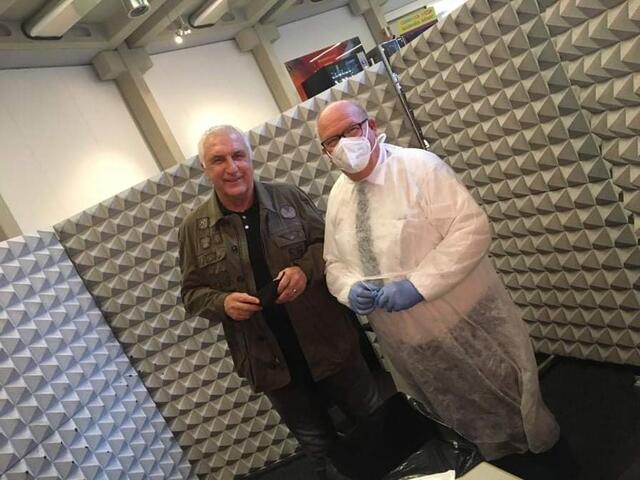 Rudolf Eberhardt hat auch schon in Hans Krankls Nase gebohrt