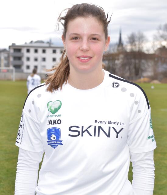 Lena Schandl spielt beim FC SKINY Südburgenland.