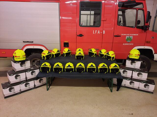 So sehen die neuen Helme aus.