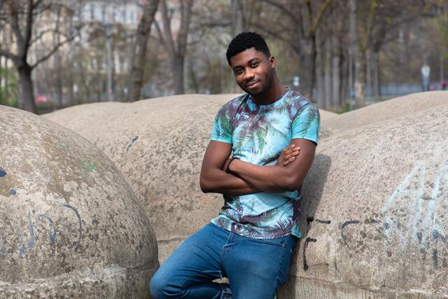 Fred macht nicht nur an Lieblingsorten im Augarten gute Figur, ... | Foto: Jorj Konstantinov