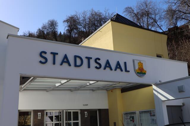 Der Landecker Stadtsaal am Schentensteig wird ab Ende  April zum Impfzentrum für den Bezirk Landeck. Die Stadtgemeinde Landeck sucht dafür noch Personal. | Foto: Othmar Kolp