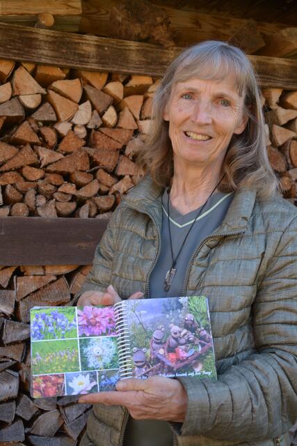 Maria Ringler verfasste Filzgeschichten mit "Ulli Unk" als Kinderbuch. | Foto: Spielbichler