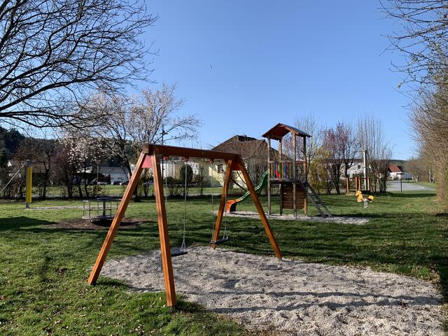 Spielplatz Piringsdorf, Reitwiesen 22 | Foto: Susanne Boross