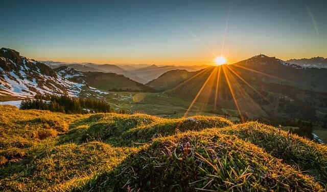 Die vier Ferienregionen der Kitzbüheler Alpen eröffnen neue Horizonte. | Foto: Martin Hautz